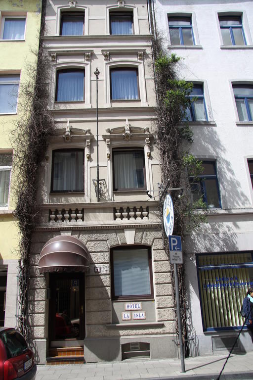 Hotel La Isla Cologne Exterior photo